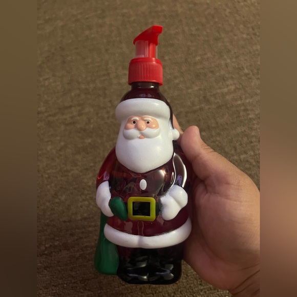 Santa Claus holiday hand soap - Picture 3 of 4